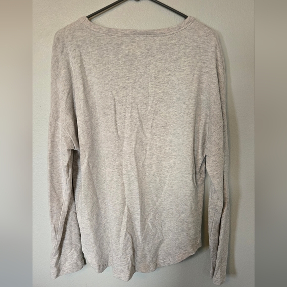 Central Park Sweatshirt with Lace detail Size XL - Picture 2 of 4